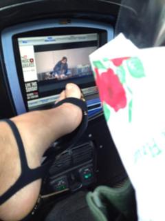 Kelly Bensimon feet photo thumbnail