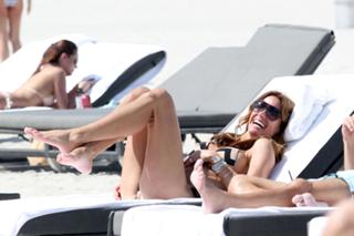 Kelly Bensimon feet photo thumbnail