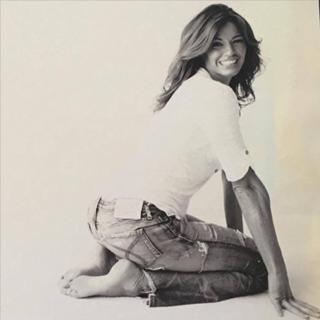 Kelly Bensimon feet photo thumbnail