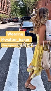 Kelly Bensimon feet photo thumbnail
