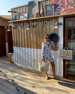Kelly Bensimon feet photo thumbnail