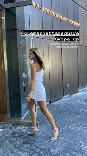 Kelly Bensimon feet photo thumbnail
