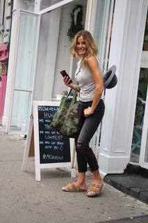 Kelly Bensimon feet photo thumbnail