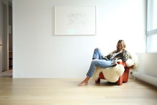 Kelly Bensimon feet photo thumbnail
