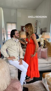 Kelly Bensimon feet photo thumbnail