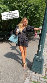 Kelly Bensimon feet photo thumbnail