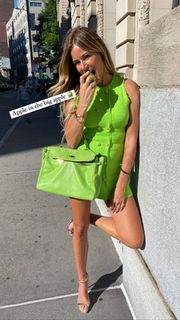 Kelly Bensimon feet photo thumbnail