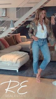 Kelly Bensimon feet photo thumbnail