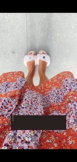 Kelly Bensimon feet photo thumbnail
