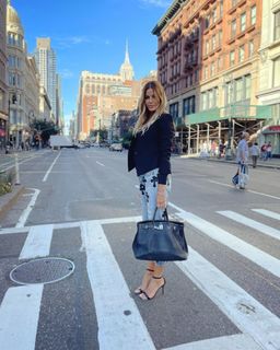 Kelly Bensimon feet photo thumbnail