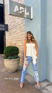 Kelly Bensimon feet photo thumbnail