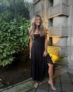 Kelly Bensimon feet photo thumbnail