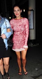 Kelly Brook feet photo thumbnail