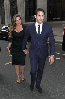 Kelly Brook feet photo thumbnail