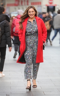 Kelly Brook feet photo thumbnail