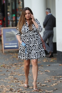 Kelly Brook feet photo thumbnail