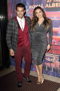 Kelly Brook feet photo thumbnail