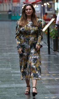 Kelly Brook feet photo thumbnail