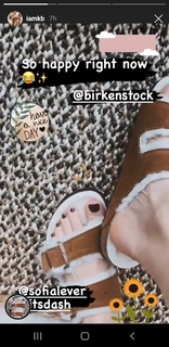 Kelly Brook feet photo thumbnail