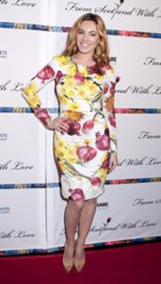 Kelly Brook feet photo thumbnail