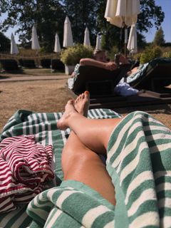 Kelly Brook feet photo 5
