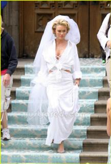 Kelly Carlson feet photo thumbnail