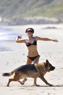 Kelly Carlson feet photo thumbnail