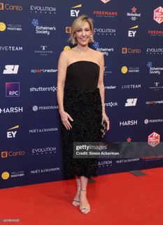 Kelly Cates feet photo 6