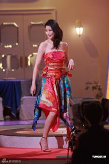 Kelly Chen feet photo 4