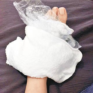 Kelly Chen feet photo 11