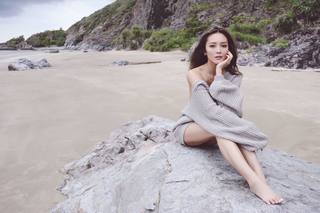Kelly Cheung feet photo 5