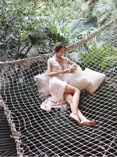 Kelly Cheung feet photo 5