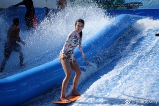 Kelly Cheung feet photo 2