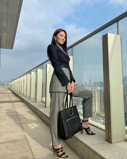 Kelly Cheung feet photo 18