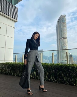 Kelly Cheung feet photo 17