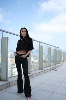 Kelly Cheung feet photo 16