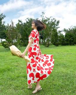 Kelly Cheung feet photo 3