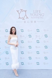 Kelly Cheung feet photo 6
