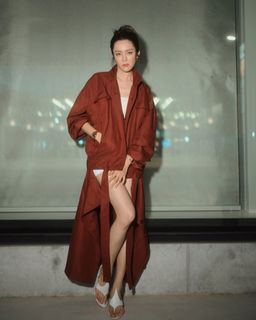 Kelly Cheung feet photo 8