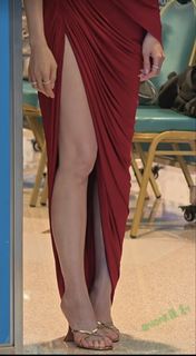Kelly Cheung feet photo 16