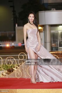Kelly Cheung feet photo 3