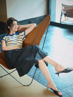 Kelly Cheung feet photo 10