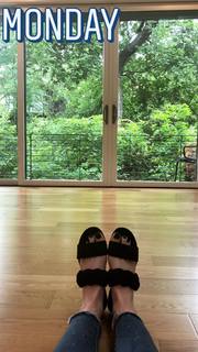 Kelly Frye feet photo 8