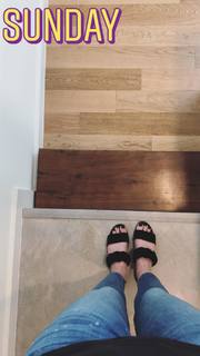 Kelly Frye feet photo 4