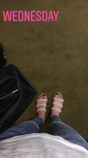 Kelly Frye feet photo 3
