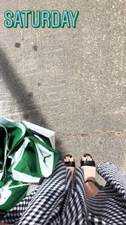 Kelly Frye feet photo 14
