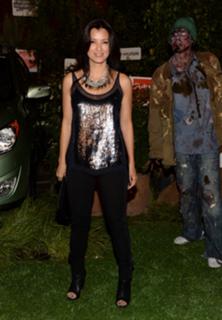 Kelly Hu feet photo thumbnail