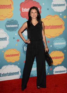 Kelly Hu feet photo thumbnail