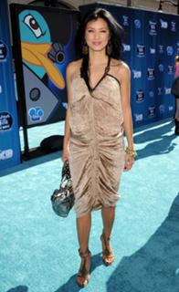 Kelly Hu feet photo thumbnail