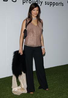 Kelly Hu feet photo thumbnail